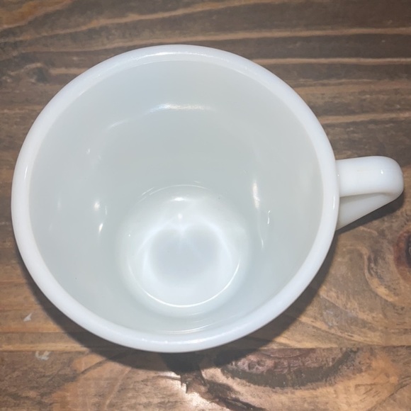 Pyrex Daisy pattern Cornell set of two vintage mugs - Picture 4 of 8